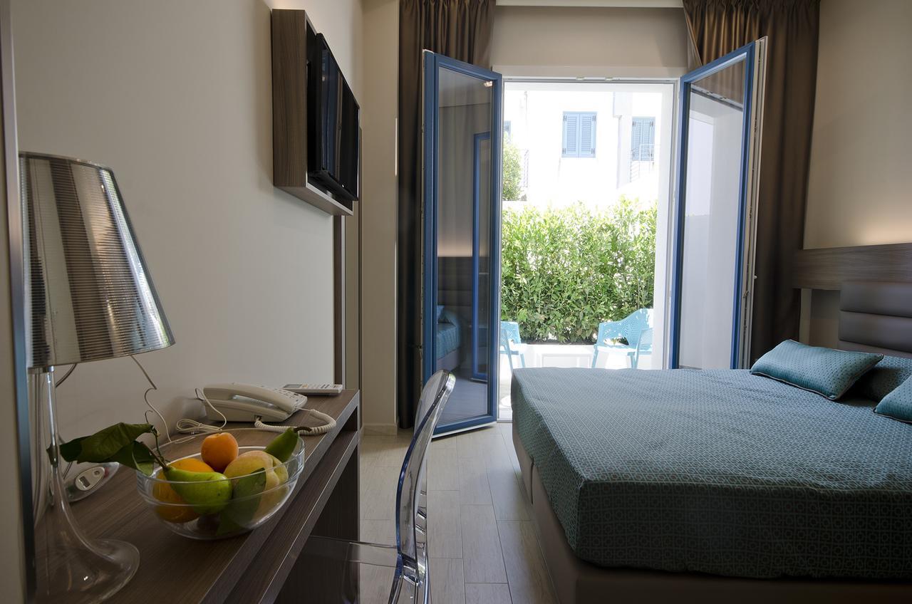 Hermes Hotel San Vito Lo Capo Exteriör bild